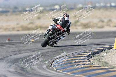 media/Dec-01-2025-Moto Forza (Mon) [[2daa91e15f]]/1-Advanced Group/Session 2 Turn 11 Backside/